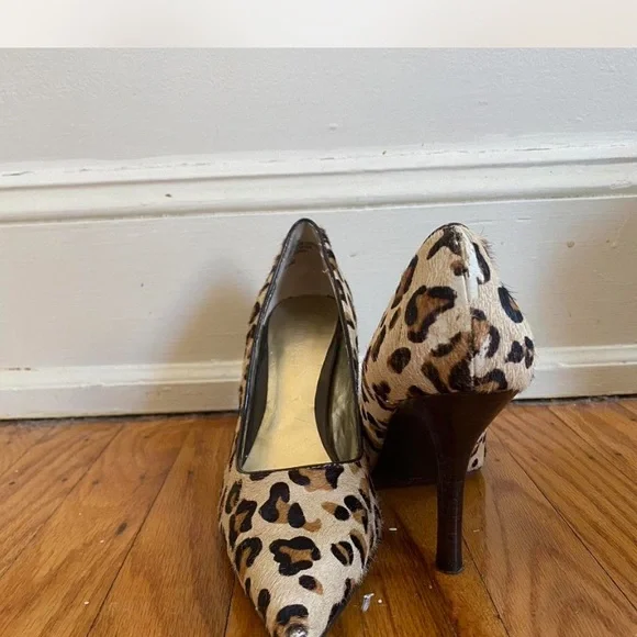Leopard Print Nine West Women's Heels - Picture 3 of 4